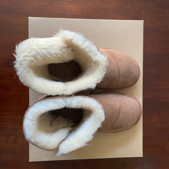 UGG Chestnut Bailey Button Boot USA 9 - Picture 5 of 6